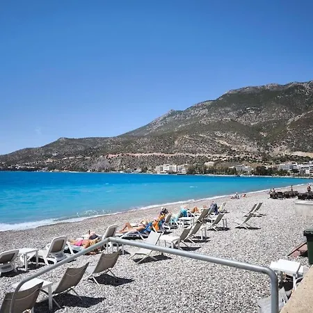 50 Meters From The Loutráki